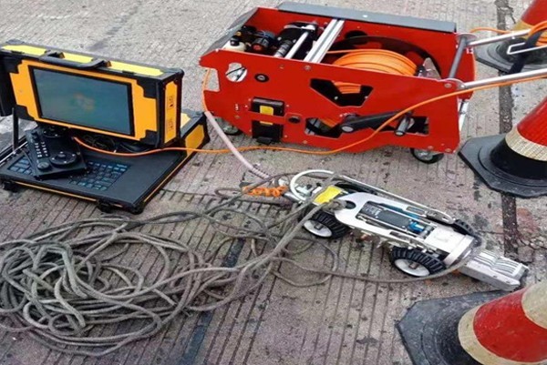 信州CCTV管道检测机器人